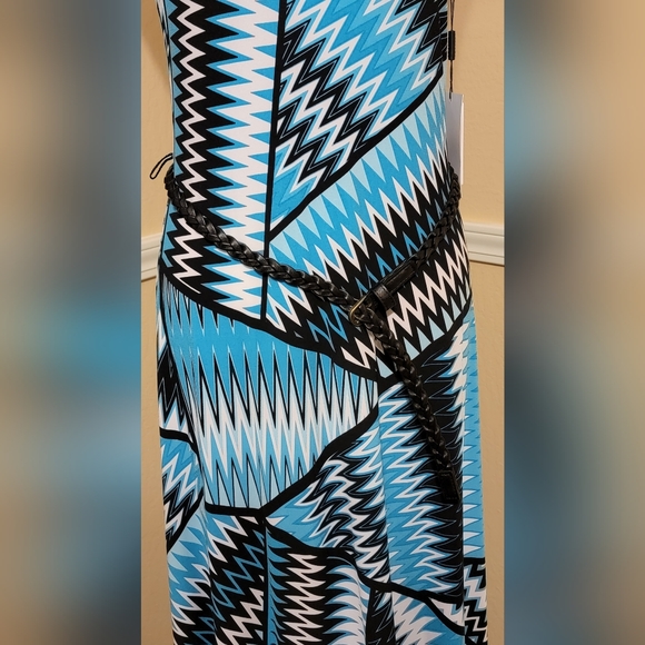 Calvin Klein NWT Maxi Dress - Size 4 - Picture 2 of 6